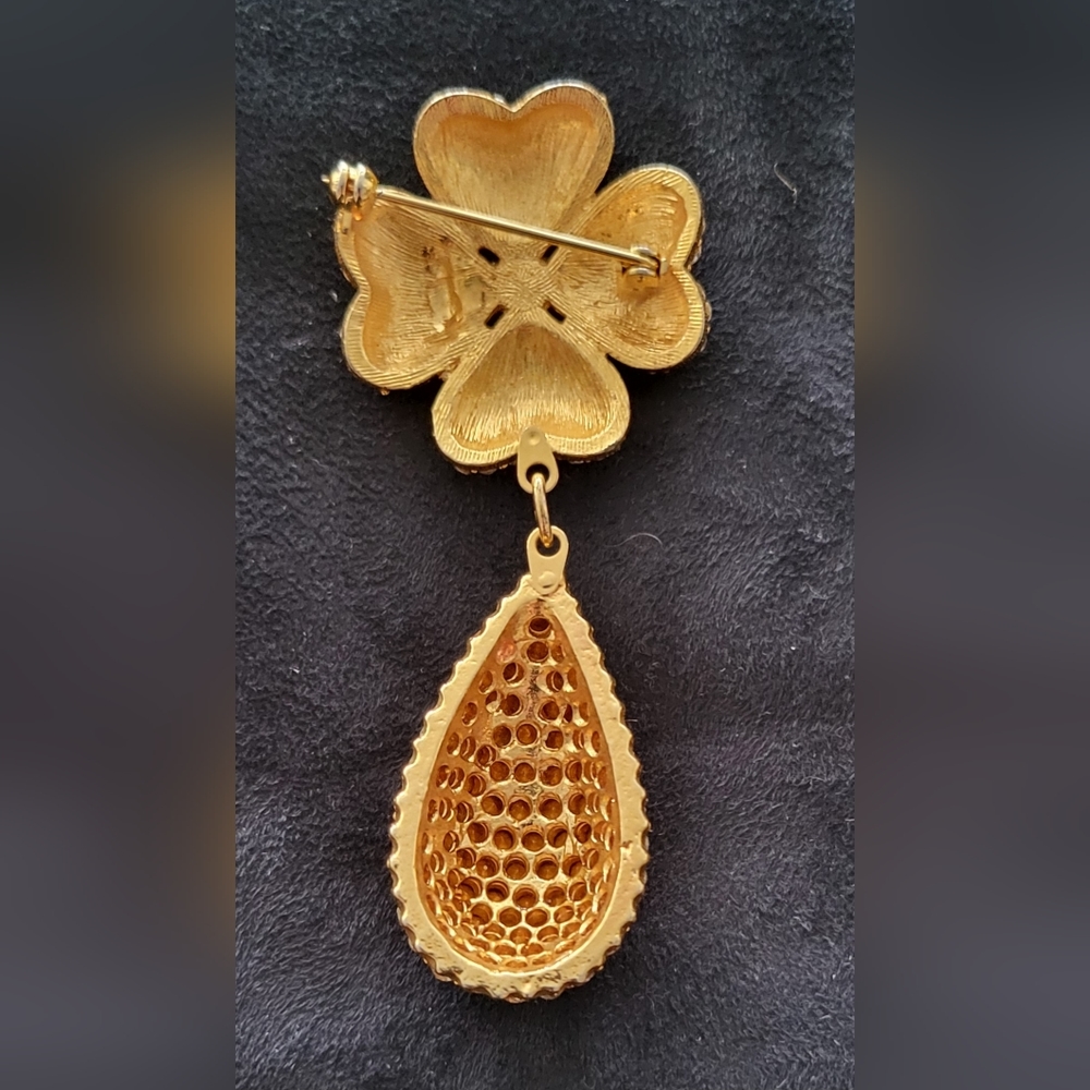 Vintage Gold Pave' CZ Stone Brooch.  Flower Top with Teardrop Base. - Picture 3 of 3